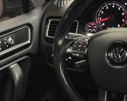 Серый Фольксваген Туарег, объемом двигателя 3.6 л и пробегом 240 тыс. км за 18999 $, фото 14 на Automoto.ua