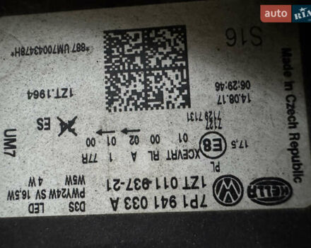 Серый Фольксваген Туарег, объемом двигателя 3 л и пробегом 123 тыс. км за 33333 $, фото 20 на Automoto.ua