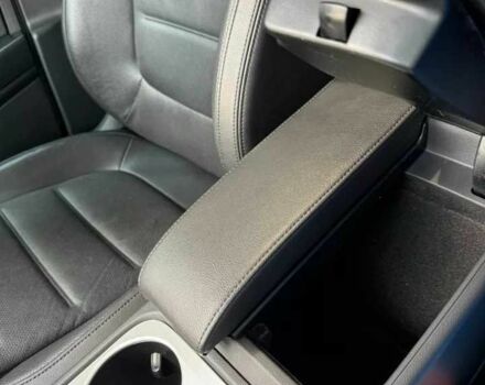 Серый Фольксваген Туарег, объемом двигателя 3.6 л и пробегом 76 тыс. км за 4900 $, фото 18 на Automoto.ua