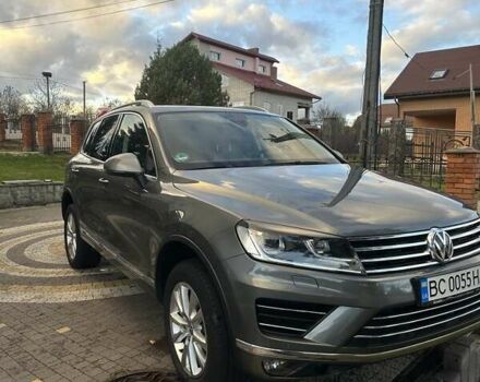 Сірий Фольксваген Туарег, об'ємом двигуна 3 л та пробігом 198 тис. км за 30500 $, фото 4 на Automoto.ua