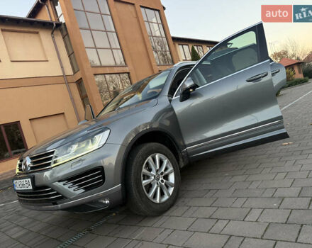 Серый Фольксваген Туарег, объемом двигателя 2.97 л и пробегом 139 тыс. км за 33900 $, фото 43 на Automoto.ua