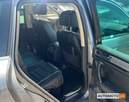 Серый Фольксваген Туарег, объемом двигателя 3 л и пробегом 197 тыс. км за 31900 $, фото 27 на Automoto.ua