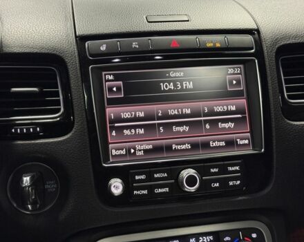 Серый Фольксваген Туарег, объемом двигателя 3.6 л и пробегом 240 тыс. км за 18999 $, фото 17 на Automoto.ua