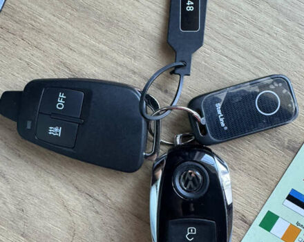 Серый Фольксваген Туарег, объемом двигателя 3 л и пробегом 123 тыс. км за 33333 $, фото 58 на Automoto.ua