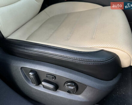 Серый Фольксваген Туарег, объемом двигателя 3 л и пробегом 123 тыс. км за 33333 $, фото 39 на Automoto.ua