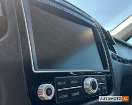 Серый Фольксваген Туарег, объемом двигателя 3 л и пробегом 197 тыс. км за 31900 $, фото 19 на Automoto.ua