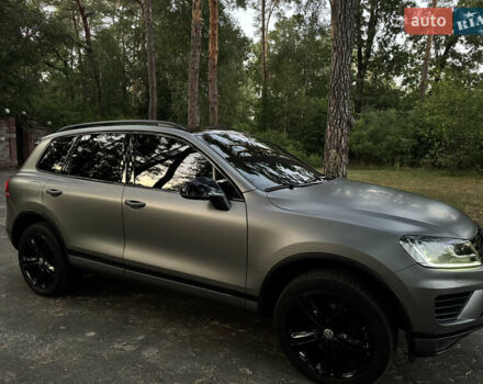 Серый Фольксваген Туарег, объемом двигателя 3 л и пробегом 123 тыс. км за 33333 $, фото 14 на Automoto.ua