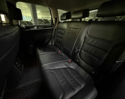 Серый Фольксваген Туарег, объемом двигателя 3 л и пробегом 162 тыс. км за 760 $, фото 17 на Automoto.ua