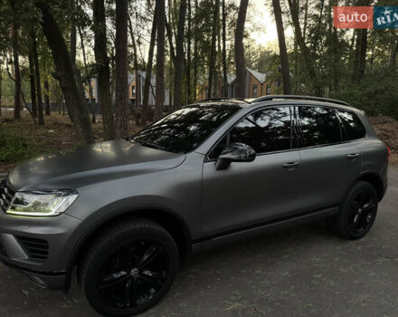 Серый Фольксваген Туарег, объемом двигателя 3 л и пробегом 123 тыс. км за 33333 $, фото 15 на Automoto.ua