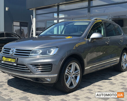 Серый Фольксваген Туарег, объемом двигателя 3 л и пробегом 197 тыс. км за 31900 $, фото 2 на Automoto.ua