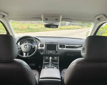 Серый Фольксваген Туарег, объемом двигателя 3 л и пробегом 230 тыс. км за 32000 $, фото 8 на Automoto.ua