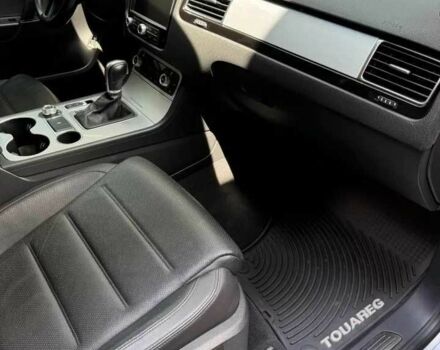 Серый Фольксваген Туарег, объемом двигателя 3.6 л и пробегом 76 тыс. км за 4900 $, фото 20 на Automoto.ua