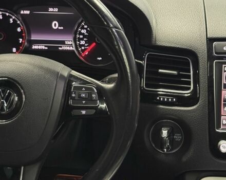 Серый Фольксваген Туарег, объемом двигателя 3.6 л и пробегом 240 тыс. км за 18999 $, фото 13 на Automoto.ua