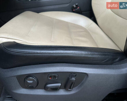 Серый Фольксваген Туарег, объемом двигателя 3 л и пробегом 123 тыс. км за 33333 $, фото 26 на Automoto.ua