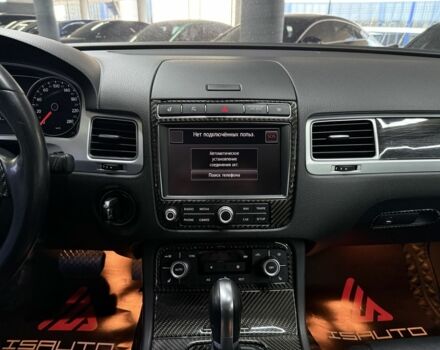 Серый Фольксваген Туарег, объемом двигателя 3 л и пробегом 162 тыс. км за 760 $, фото 21 на Automoto.ua