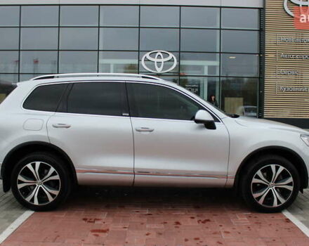 Серый Фольксваген Туарег, объемом двигателя 2.97 л и пробегом 171 тыс. км за 28900 $, фото 4 на Automoto.ua