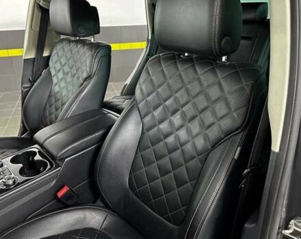 Серый Фольксваген Туарег, объемом двигателя 3 л и пробегом 130 тыс. км за 24000 $, фото 9 на Automoto.ua