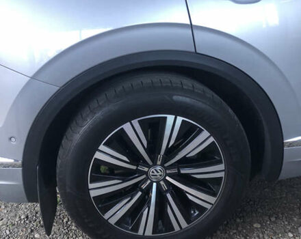 Сірий Фольксваген Туарег, об'ємом двигуна 2.97 л та пробігом 184 тис. км за 39500 $, фото 46 на Automoto.ua