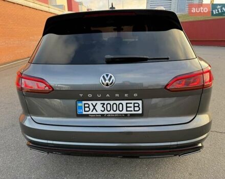 Серый Фольксваген Туарег, объемом двигателя 2.97 л и пробегом 139 тыс. км за 45900 $, фото 18 на Automoto.ua