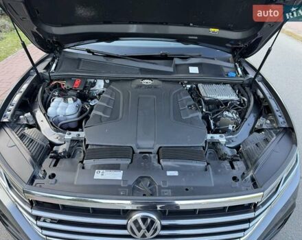 Серый Фольксваген Туарег, объемом двигателя 2.97 л и пробегом 139 тыс. км за 45900 $, фото 39 на Automoto.ua