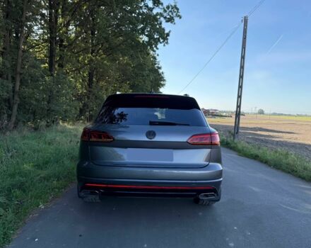 Серый Фольксваген Туарег, объемом двигателя 3 л и пробегом 32 тыс. км за 21600 $, фото 5 на Automoto.ua