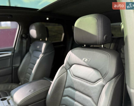 Серый Фольксваген Туарег, объемом двигателя 3 л и пробегом 110 тыс. км за 39900 $, фото 18 на Automoto.ua