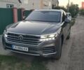 Сірий Фольксваген Туарег, об'ємом двигуна 3 л та пробігом 292 тис. км за 37900 $, фото 1 на Automoto.ua