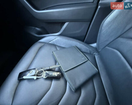 Серый Фольксваген Туарег, объемом двигателя 3 л и пробегом 106 тыс. км за 44700 $, фото 7 на Automoto.ua