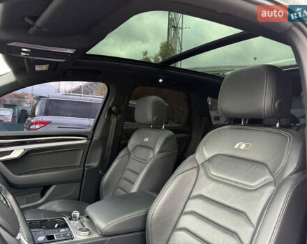 Серый Фольксваген Туарег, объемом двигателя 3 л и пробегом 109 тыс. км за 39700 $, фото 23 на Automoto.ua