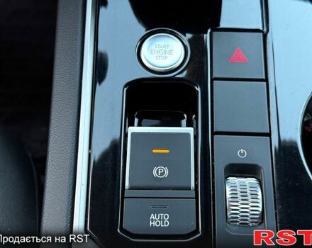 Сірий Фольксваген Туарег, об'ємом двигуна 3 л та пробігом 158 тис. км за 38000 $, фото 7 на Automoto.ua