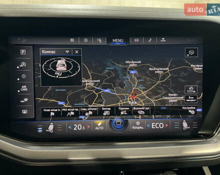 Серый Фольксваген Туарег, объемом двигателя 2.97 л и пробегом 225 тыс. км за 43900 $, фото 46 на Automoto.ua