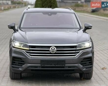 Серый Фольксваген Туарег, объемом двигателя 2.99 л и пробегом 200 тыс. км за 33700 $, фото 12 на Automoto.ua