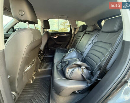 Серый Фольксваген Туарег, объемом двигателя 3 л и пробегом 106 тыс. км за 44700 $, фото 30 на Automoto.ua