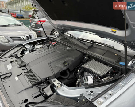 Серый Фольксваген Туарег, объемом двигателя 3 л и пробегом 109 тыс. км за 39700 $, фото 54 на Automoto.ua