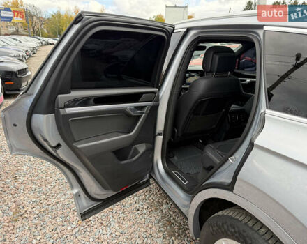 Серый Фольксваген Туарег, объемом двигателя 3 л и пробегом 109 тыс. км за 39700 $, фото 35 на Automoto.ua