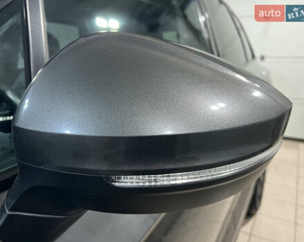 Серый Фольксваген Туарег, объемом двигателя 2.97 л и пробегом 225 тыс. км за 43900 $, фото 14 на Automoto.ua