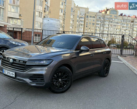 Серый Фольксваген Туарег, объемом двигателя 3 л и пробегом 106 тыс. км за 44700 $, фото 44 на Automoto.ua