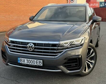 Серый Фольксваген Туарег, объемом двигателя 2.97 л и пробегом 139 тыс. км за 45900 $, фото 15 на Automoto.ua