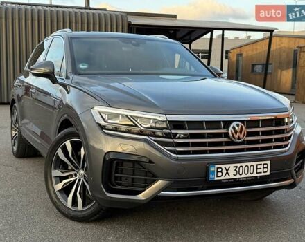 Серый Фольксваген Туарег, объемом двигателя 2.97 л и пробегом 139 тыс. км за 45900 $, фото 11 на Automoto.ua