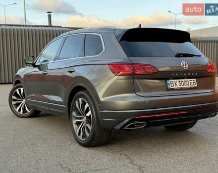 Серый Фольксваген Туарег, объемом двигателя 2.97 л и пробегом 139 тыс. км за 45900 $, фото 14 на Automoto.ua