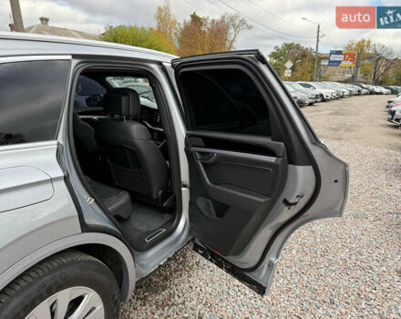 Серый Фольксваген Туарег, объемом двигателя 3 л и пробегом 109 тыс. км за 39700 $, фото 40 на Automoto.ua