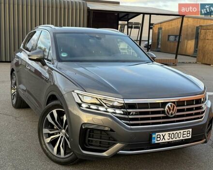 Серый Фольксваген Туарег, объемом двигателя 2.97 л и пробегом 139 тыс. км за 45900 $, фото 13 на Automoto.ua