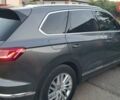 Сірий Фольксваген Туарег, об'ємом двигуна 3 л та пробігом 292 тис. км за 37900 $, фото 3 на Automoto.ua