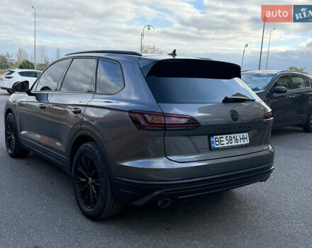 Серый Фольксваген Туарег, объемом двигателя 3 л и пробегом 106 тыс. км за 44700 $, фото 68 на Automoto.ua