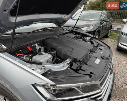 Серый Фольксваген Туарег, объемом двигателя 3 л и пробегом 109 тыс. км за 39700 $, фото 56 на Automoto.ua