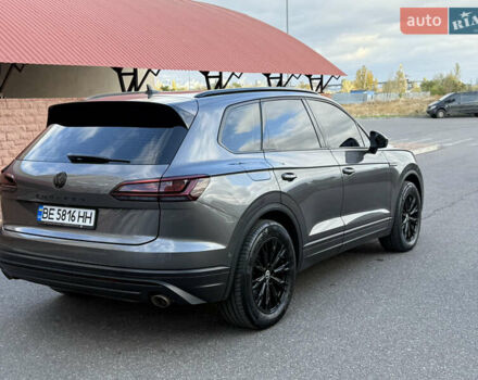 Серый Фольксваген Туарег, объемом двигателя 3 л и пробегом 106 тыс. км за 44700 $, фото 57 на Automoto.ua