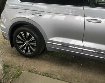 Сірий Фольксваген Туарег, об'ємом двигуна 2.97 л та пробігом 184 тис. км за 39500 $, фото 14 на Automoto.ua