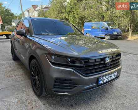 Сірий Фольксваген Туарег, об'ємом двигуна 3 л та пробігом 99 тис. км за 48500 $, фото 12 на Automoto.ua