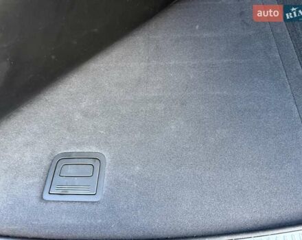 Серый Фольксваген Туарег, объемом двигателя 2.97 л и пробегом 139 тыс. км за 45900 $, фото 40 на Automoto.ua