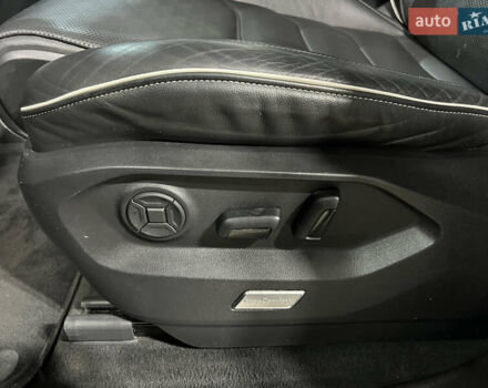 Серый Фольксваген Туарег, объемом двигателя 2.97 л и пробегом 225 тыс. км за 43900 $, фото 54 на Automoto.ua